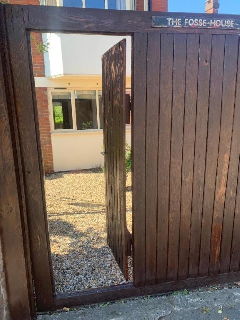 Open Gate