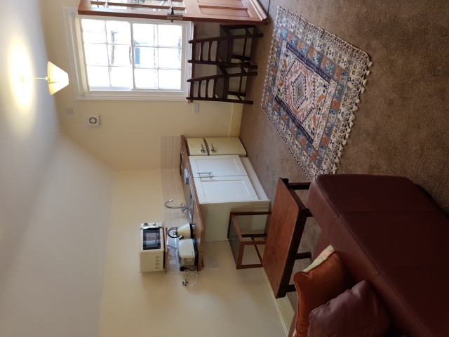 Top Flat One Lounge